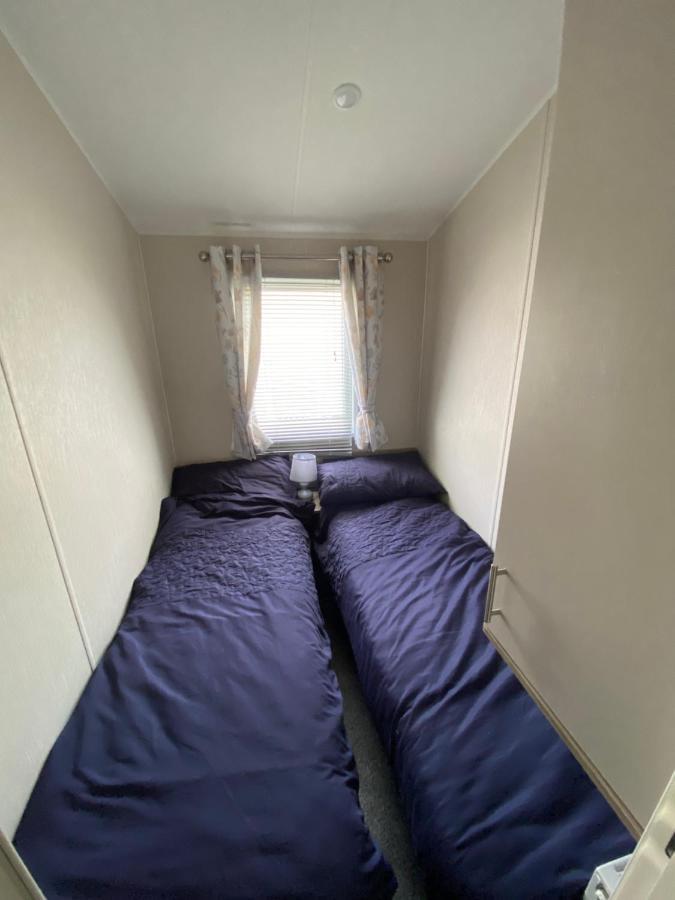 Meadow View 171 - Golden Palm - Central Heating, Wifi, Pet Friendly, Bed Linen - Meadow Lakes Caravan & Lodge Hire Chapel Saint Leonards Kültér fotó